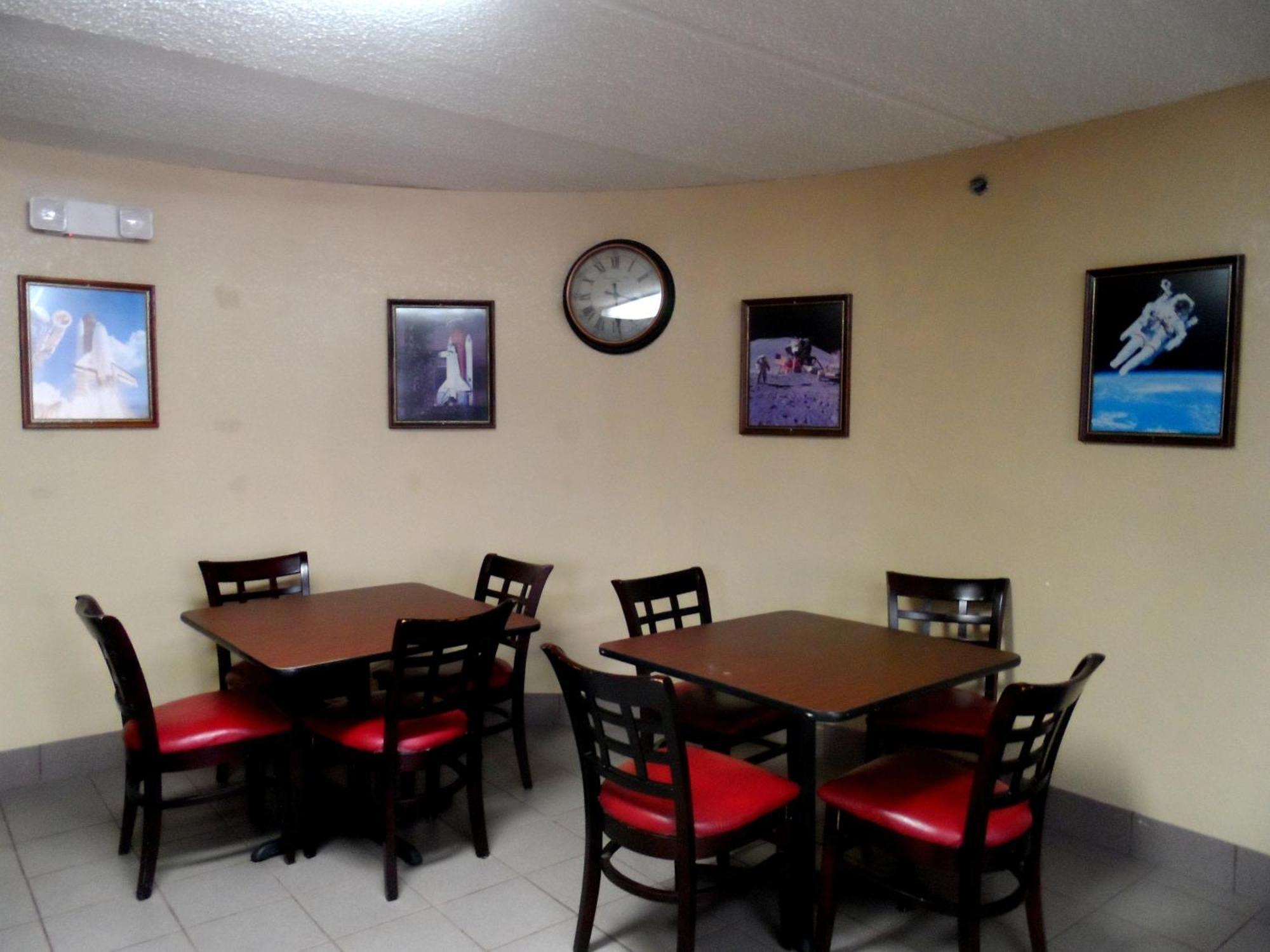 Budgetel Inn Houston/Nasa Webster Esterno foto